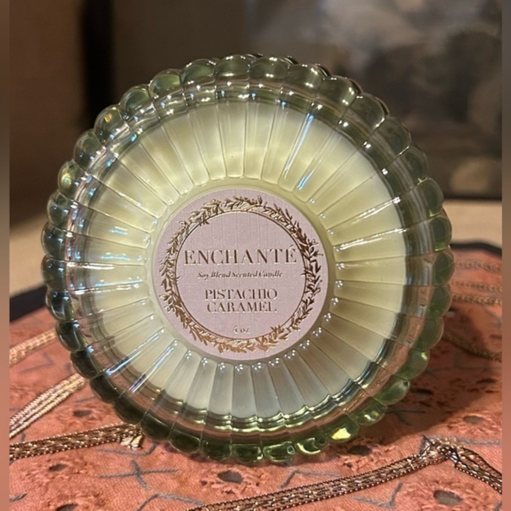 Enchante Pistachio Caramel Scented Candle 4oz